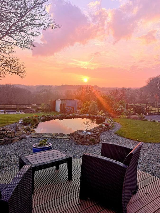 Villa Sunset Hideaway Narberth Exterior foto